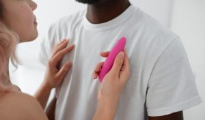 Como Introduzir Produtos Eróticos em um Relacionamento
